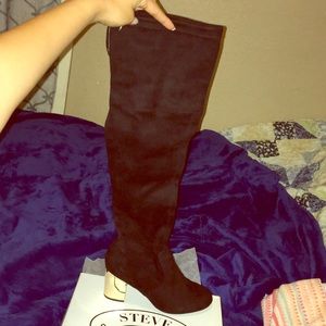 Steve Madden thigh high boots 👢!!!Flash Sale!!!